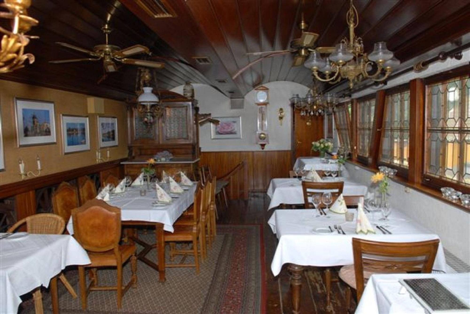 Alte Schreinerei-Auberge Harlekin Randegg Dış mekan fotoğraf