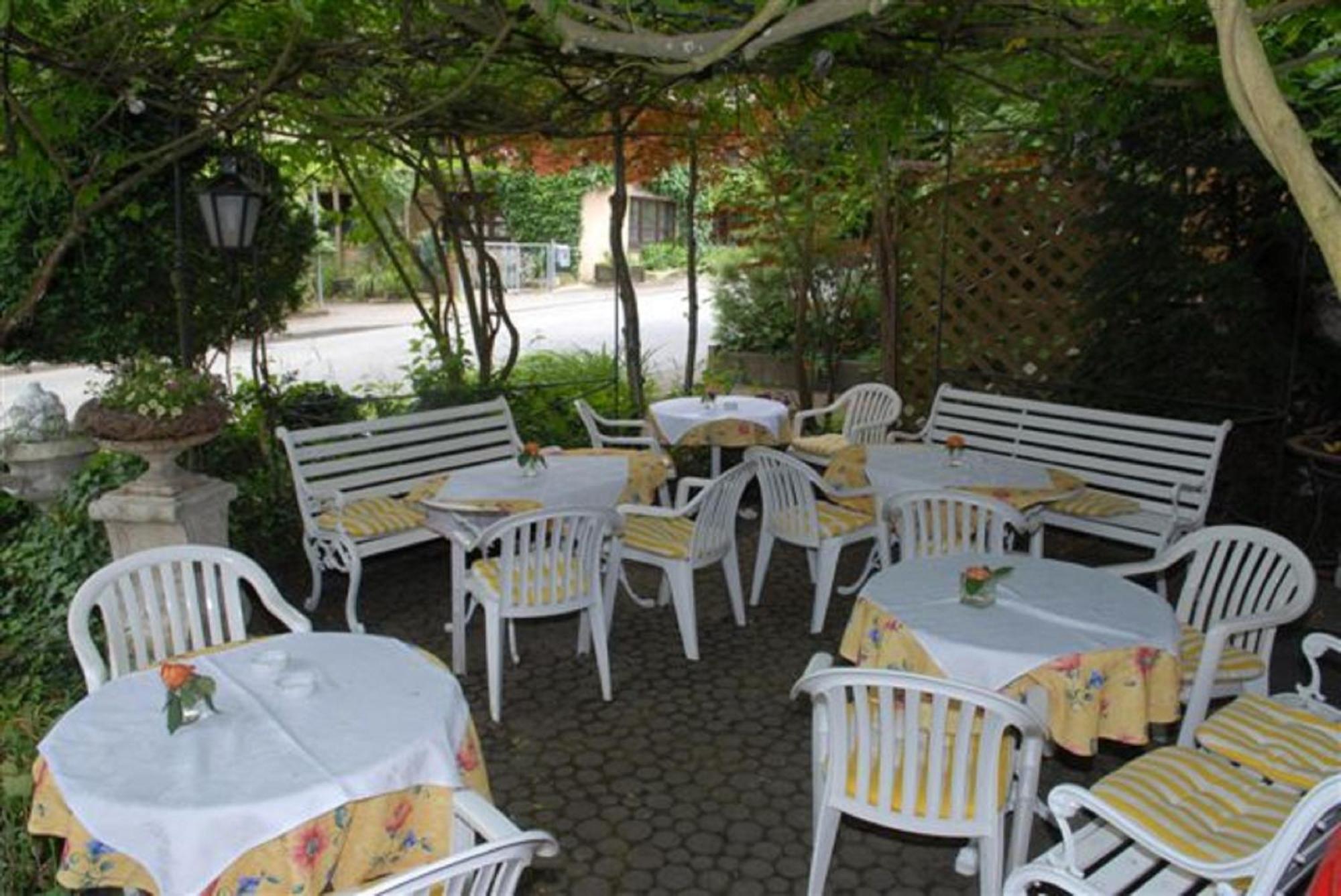 Alte Schreinerei-Auberge Harlekin Randegg Dış mekan fotoğraf
