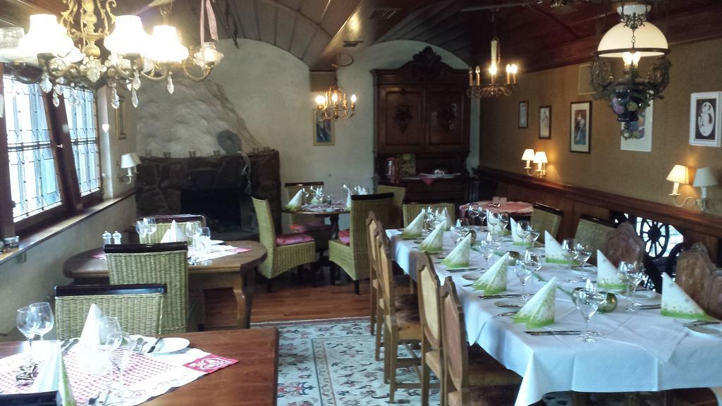 Alte Schreinerei-Auberge Harlekin Randegg Dış mekan fotoğraf