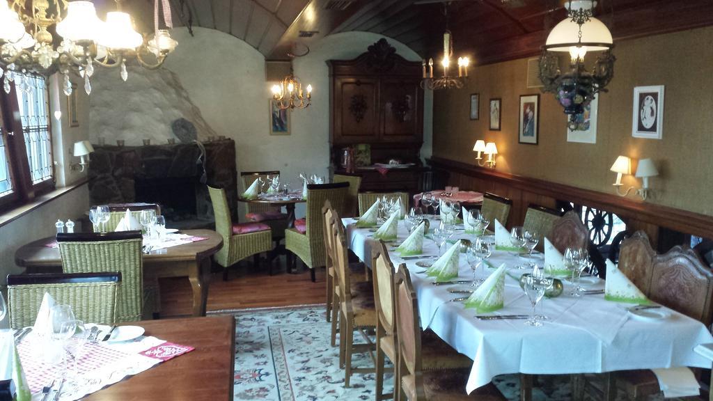 Alte Schreinerei-Auberge Harlekin Randegg Dış mekan fotoğraf