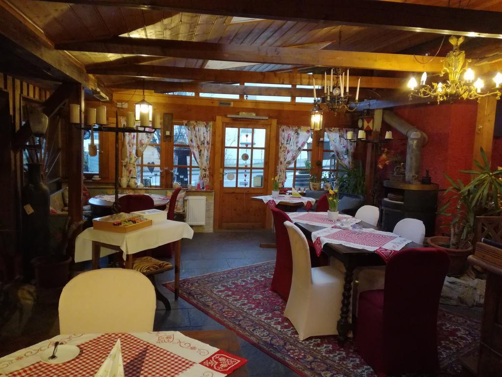 Alte Schreinerei-Auberge Harlekin Randegg Dış mekan fotoğraf