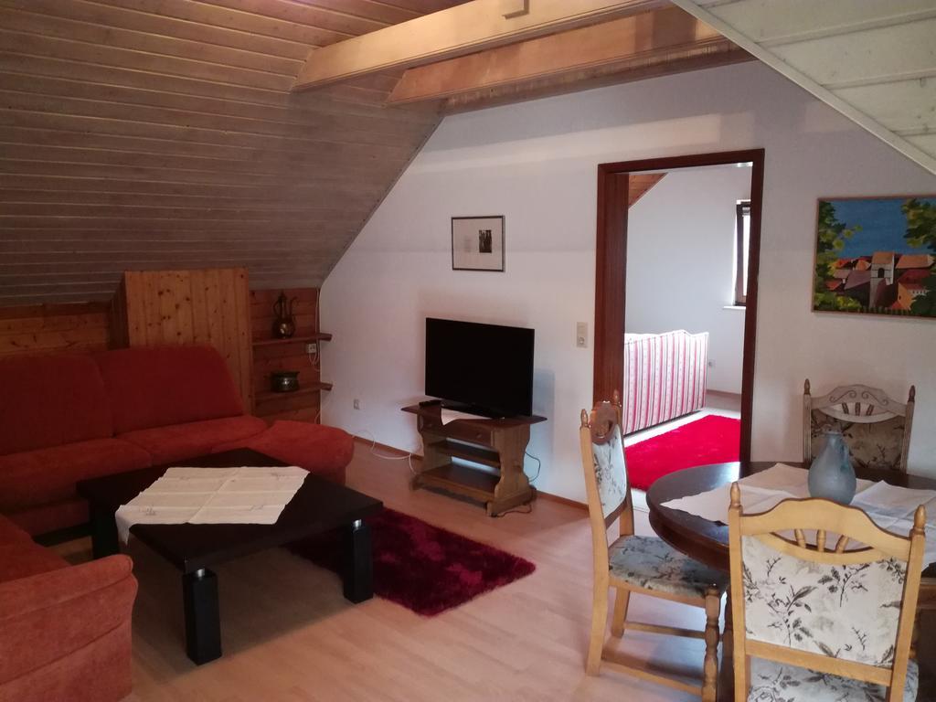 Alte Schreinerei-Auberge Harlekin Randegg Dış mekan fotoğraf