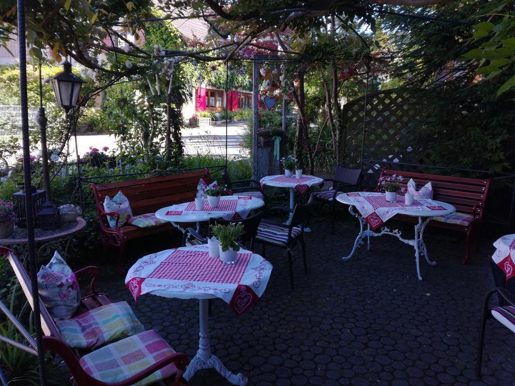 Alte Schreinerei-Auberge Harlekin Randegg Dış mekan fotoğraf